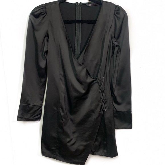 Zara Dresses & Skirts - Zara black low V-neck mini dress